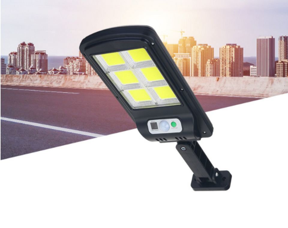 Outdoor solar sensor garden light with remote control